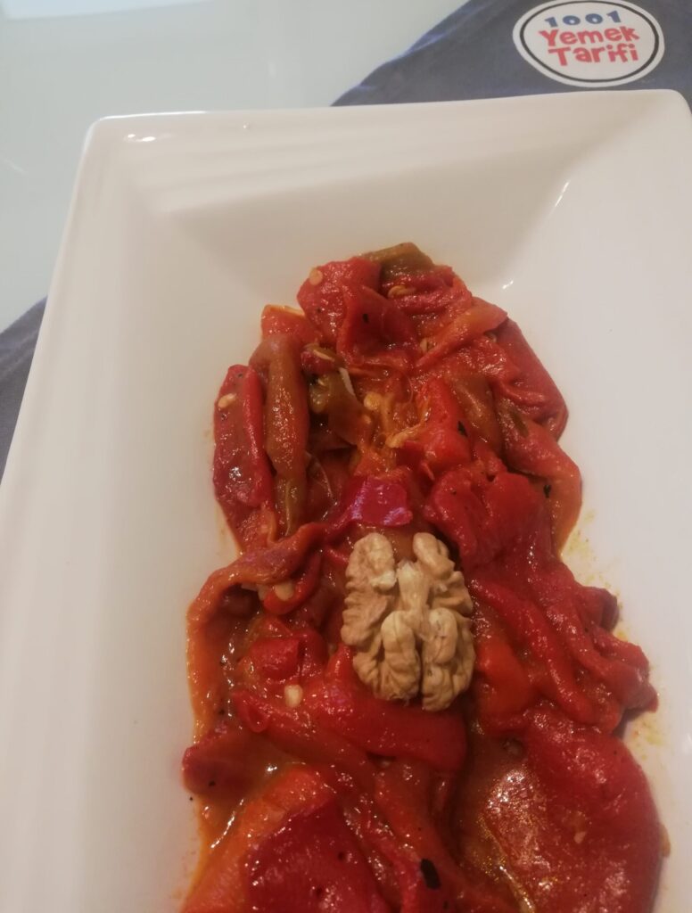 Yoğurtlu ve Sade kapya biber tarifi