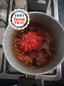 Soslu Spagetti Makarna