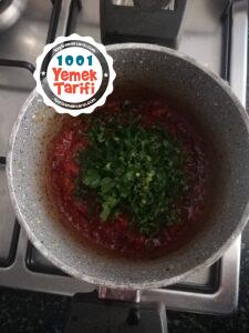 Soslu Spagetti Makarna