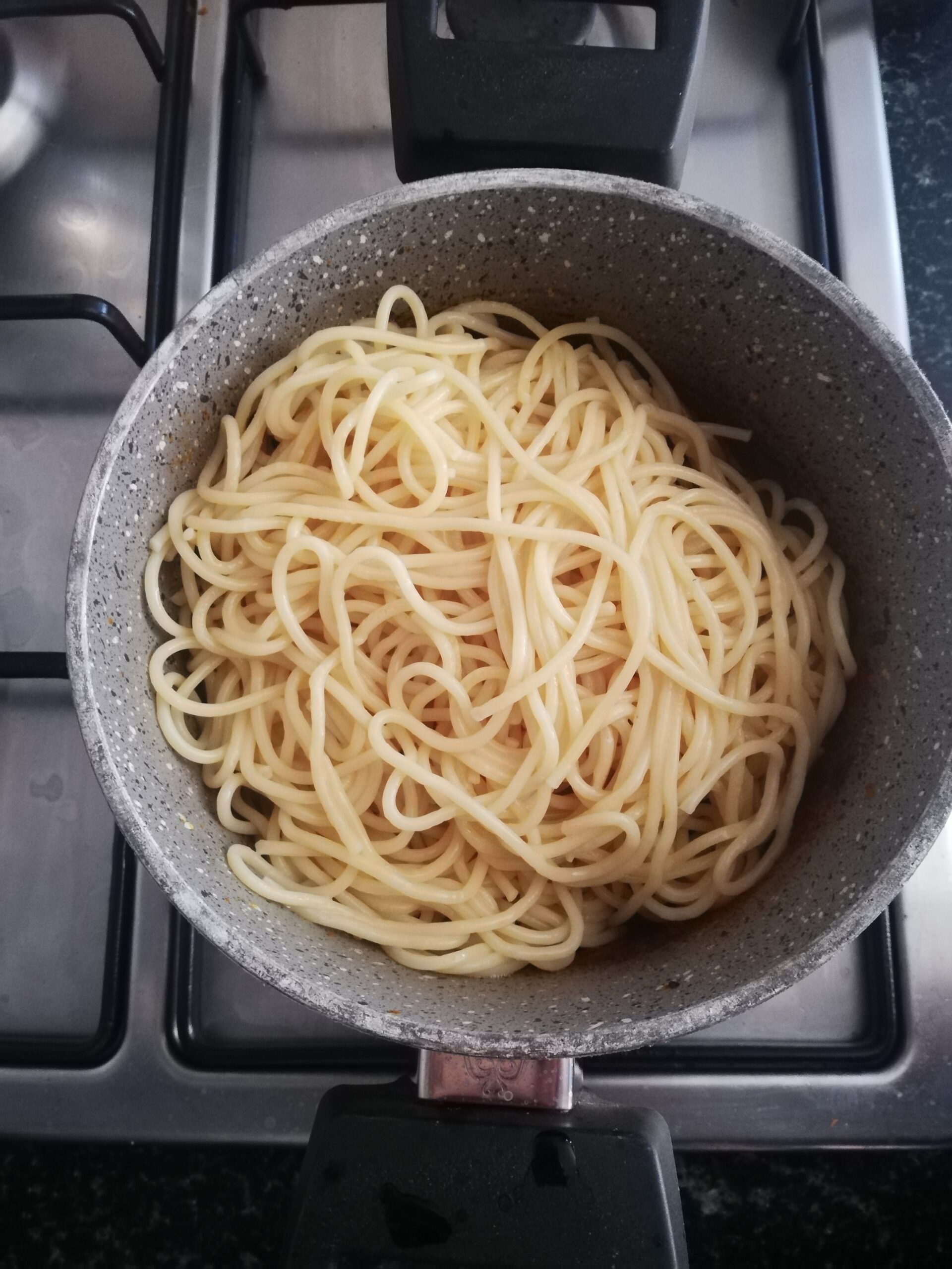 Soslu Spagetti Makarna