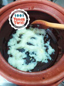 Sucuklu Kuru Fasulye Tarifi