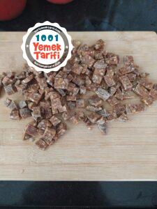 Sucuklu Kuru Fasulye Tarifi