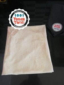 3 Malzemeli Pratik Peynirli Börek Tarifi
