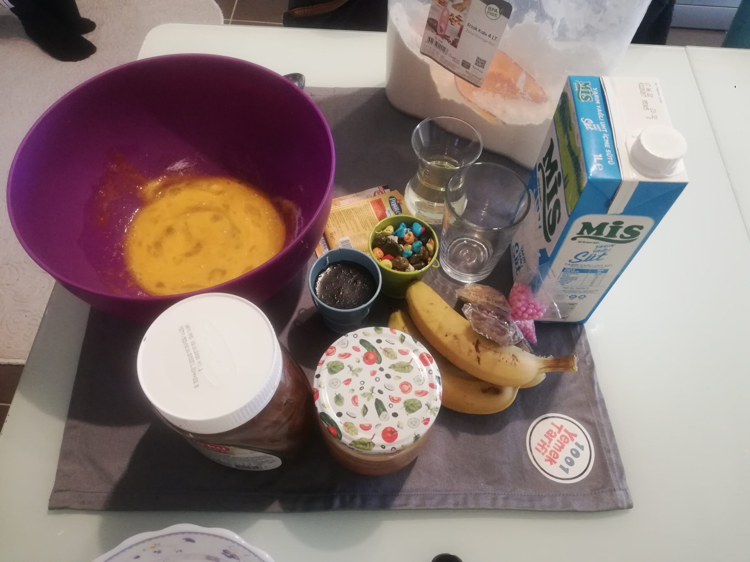 Çikolatalı Waffle Nasıl Yapılır