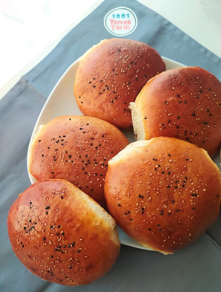 Hamburger Ekmeği Nasıl Yapılır