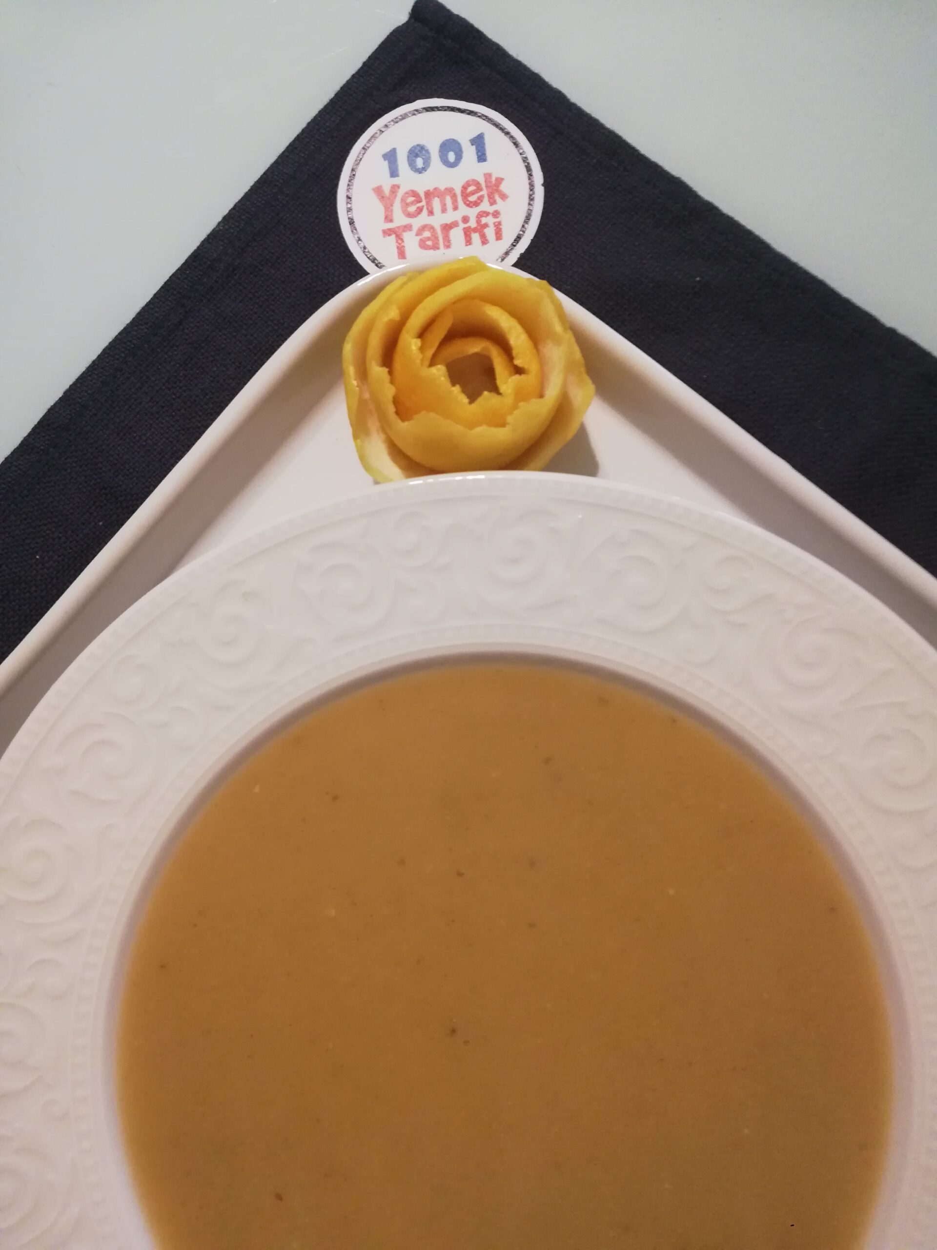 Kırmızı Mercimek Çorbası Nasıl Yapılır