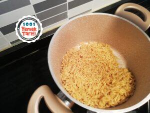 Tavuklu Şehriye Salatası