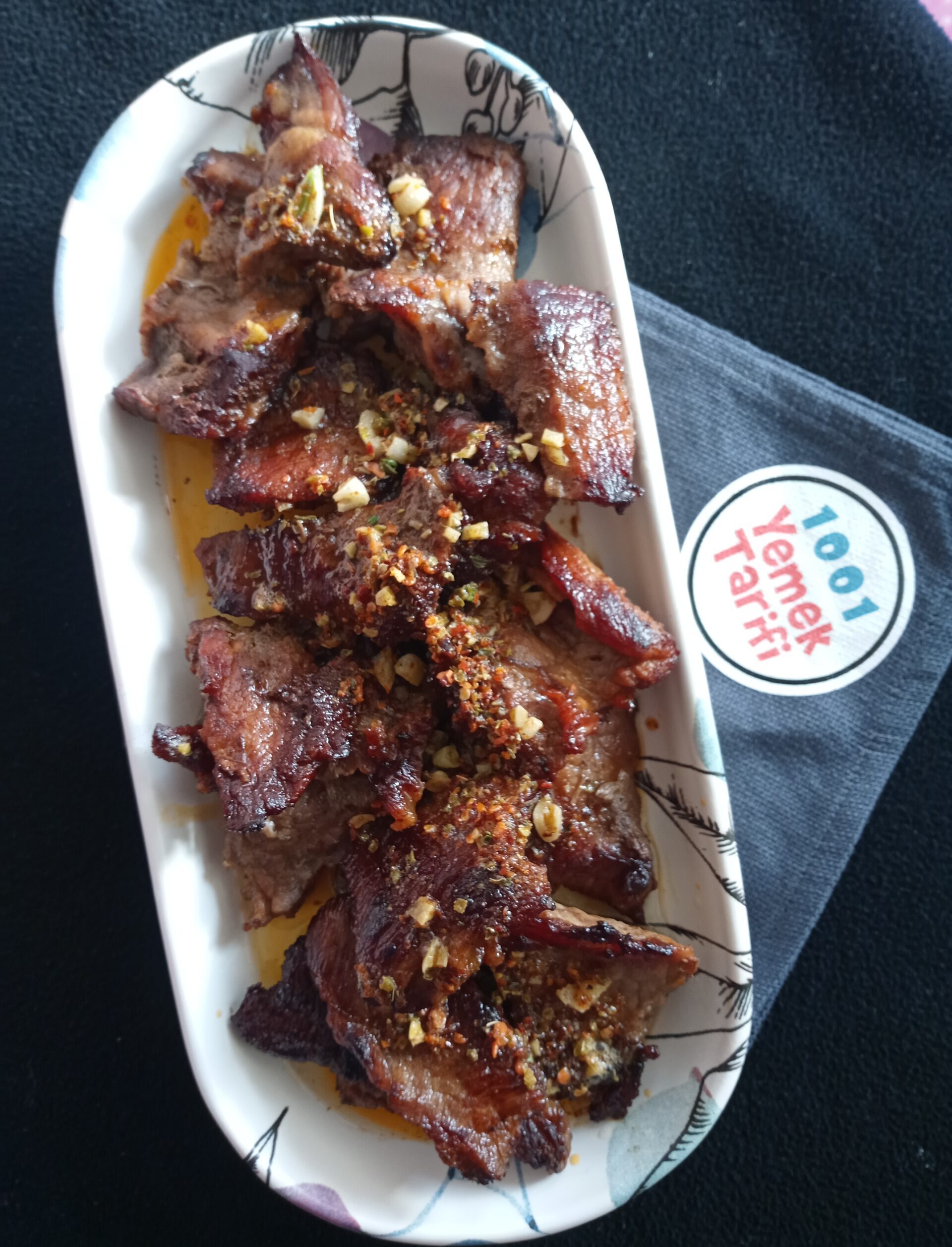 Tereyağı ve Sarımsak Soslu Et Tarifi