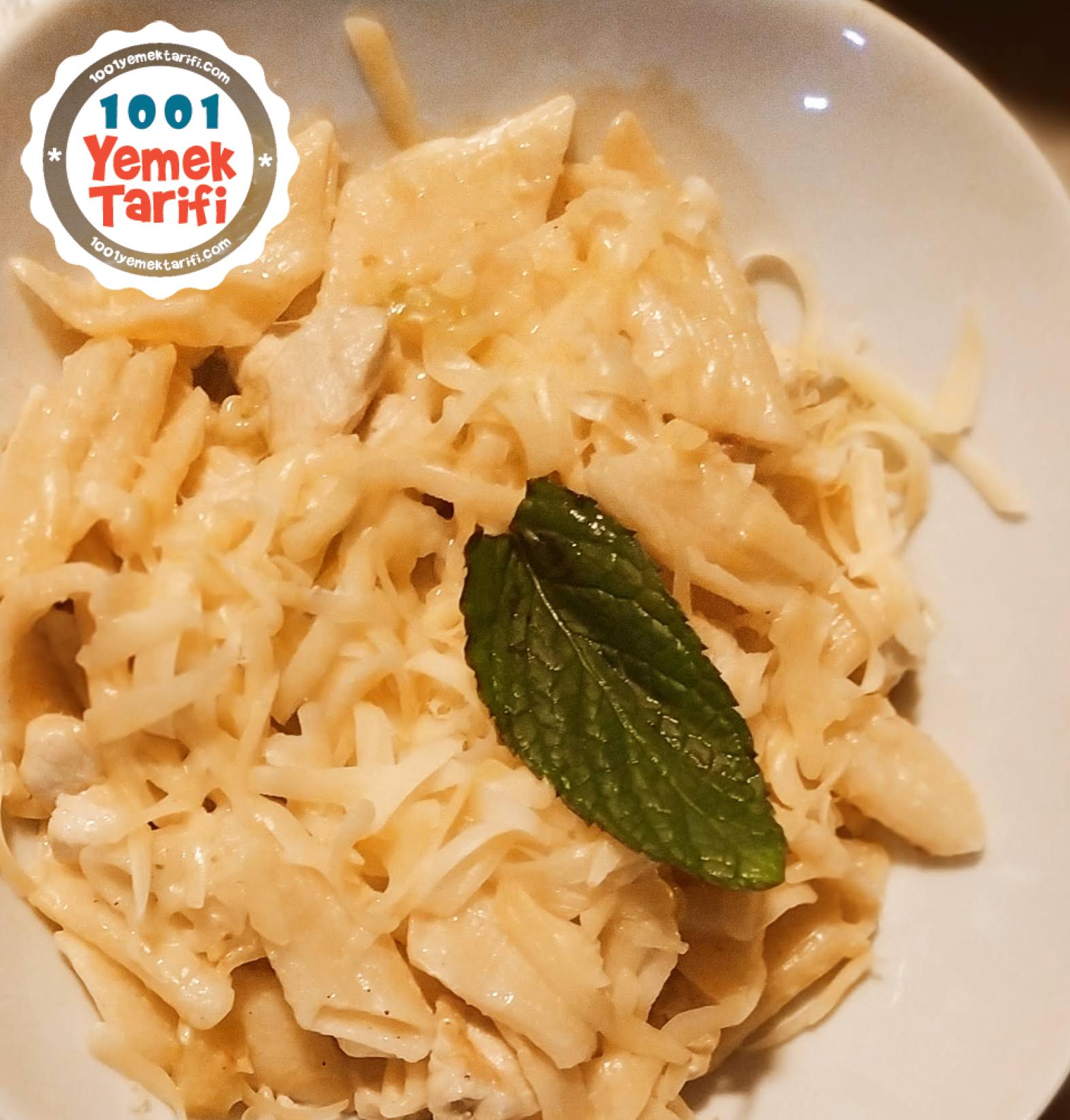 Kremalı Mantarlı Tavuklu Makarna Tarifi