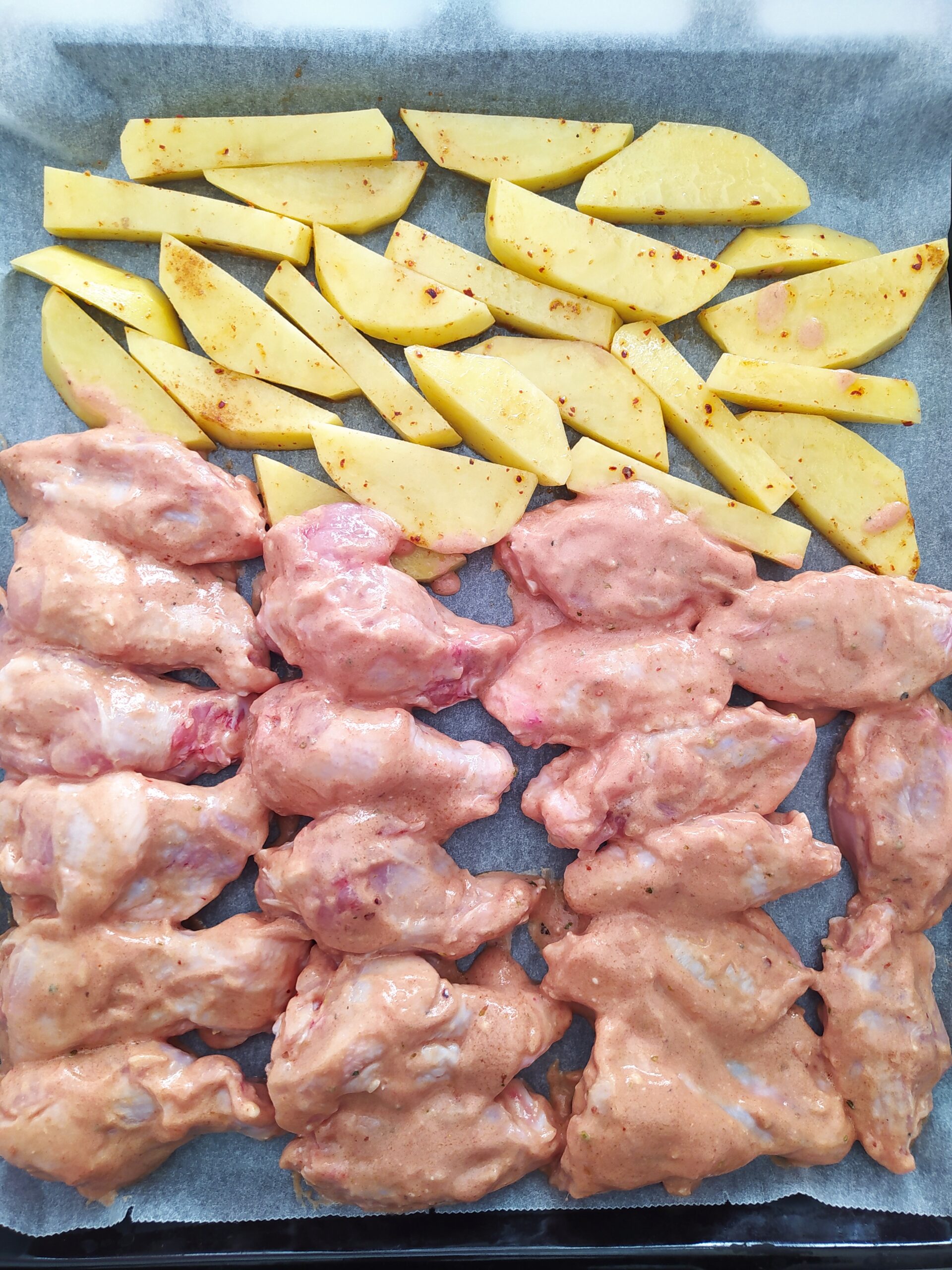 Mangal Tadında Soslu Tavuk Kanat