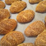 Susamlı  Poğaça Tarifi | Simit Tadında