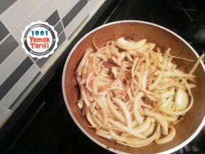 Düdüklü Tencerede Lokum Gibi Salçalı Biftek Tarifi