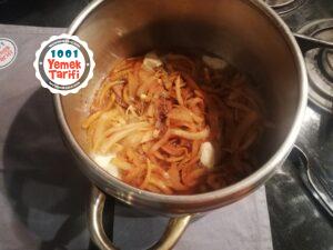 Düdüklü Tencerede Lokum Gibi Salçalı Biftek Tarifi | Videolu Anlatım