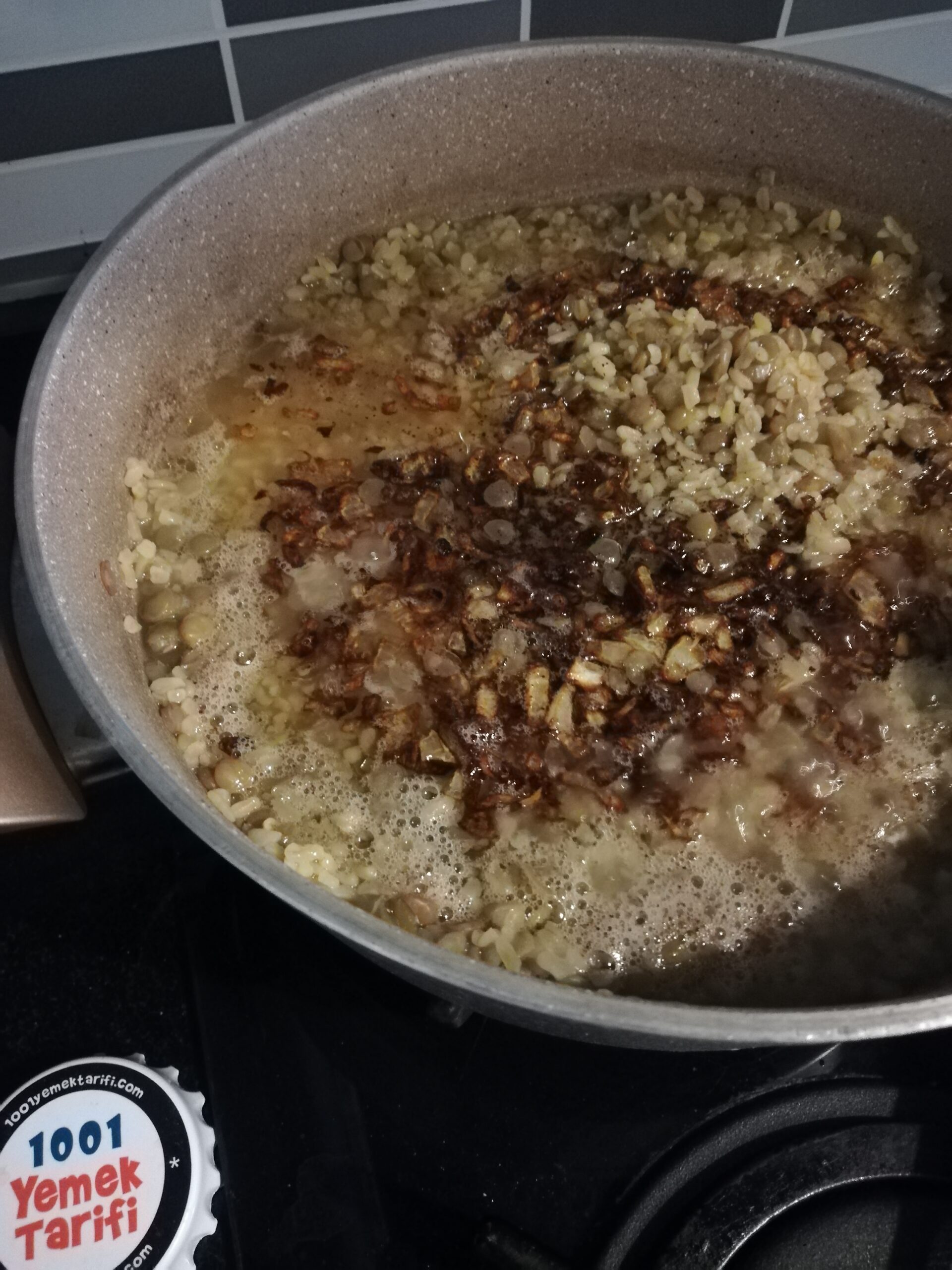 Mercimekli Bulgur Pilavı yapımı