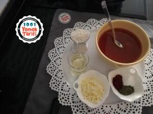 Nefis Domates Çorbası Tarifi