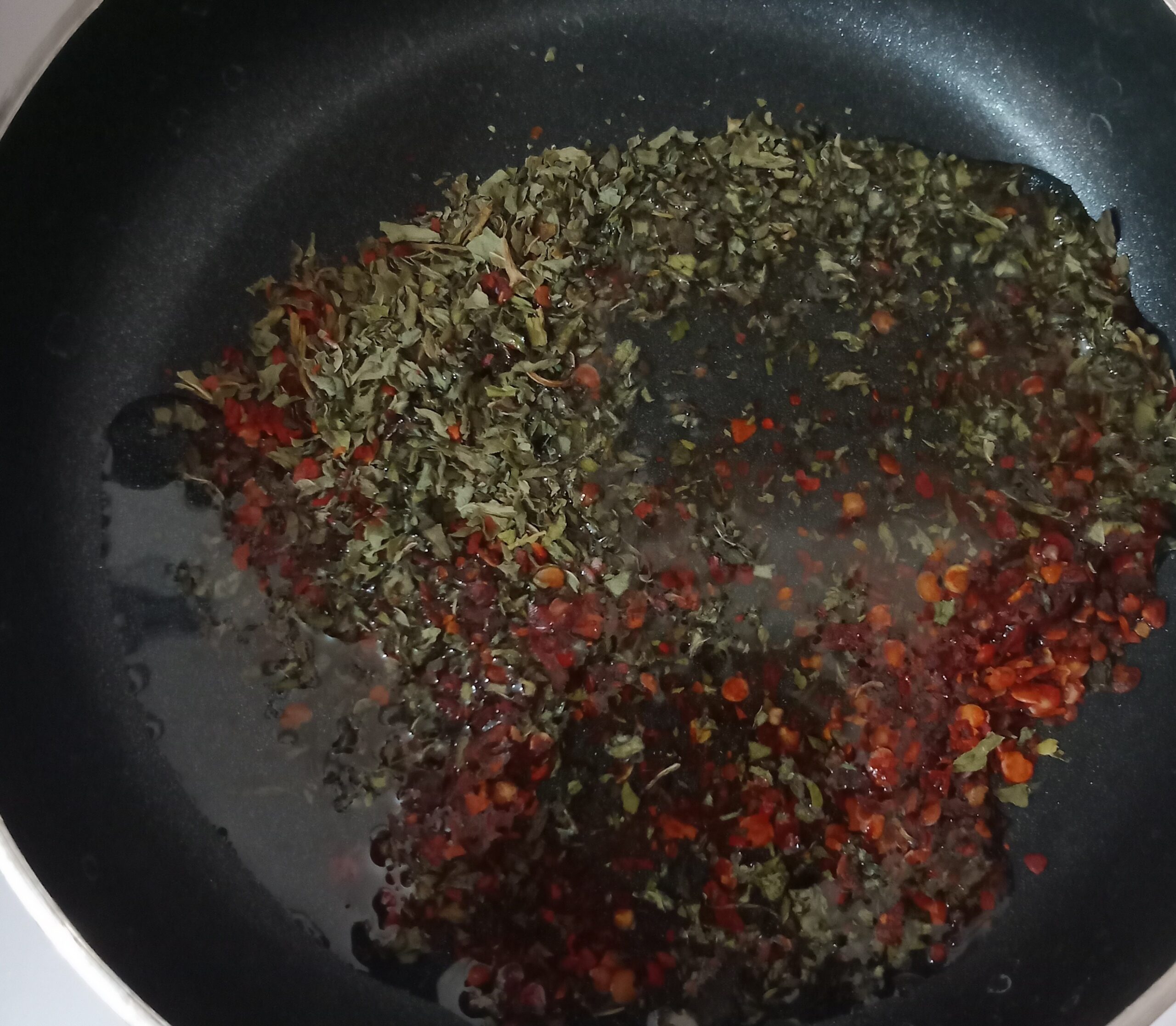 Terbiyeli Tavuklu Tel Şehriye Çorbası