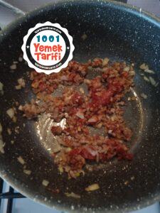 Kıymalı Arpa Şehriye Çorbası