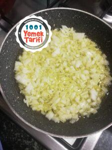 Üçgen Börek Çig Börek