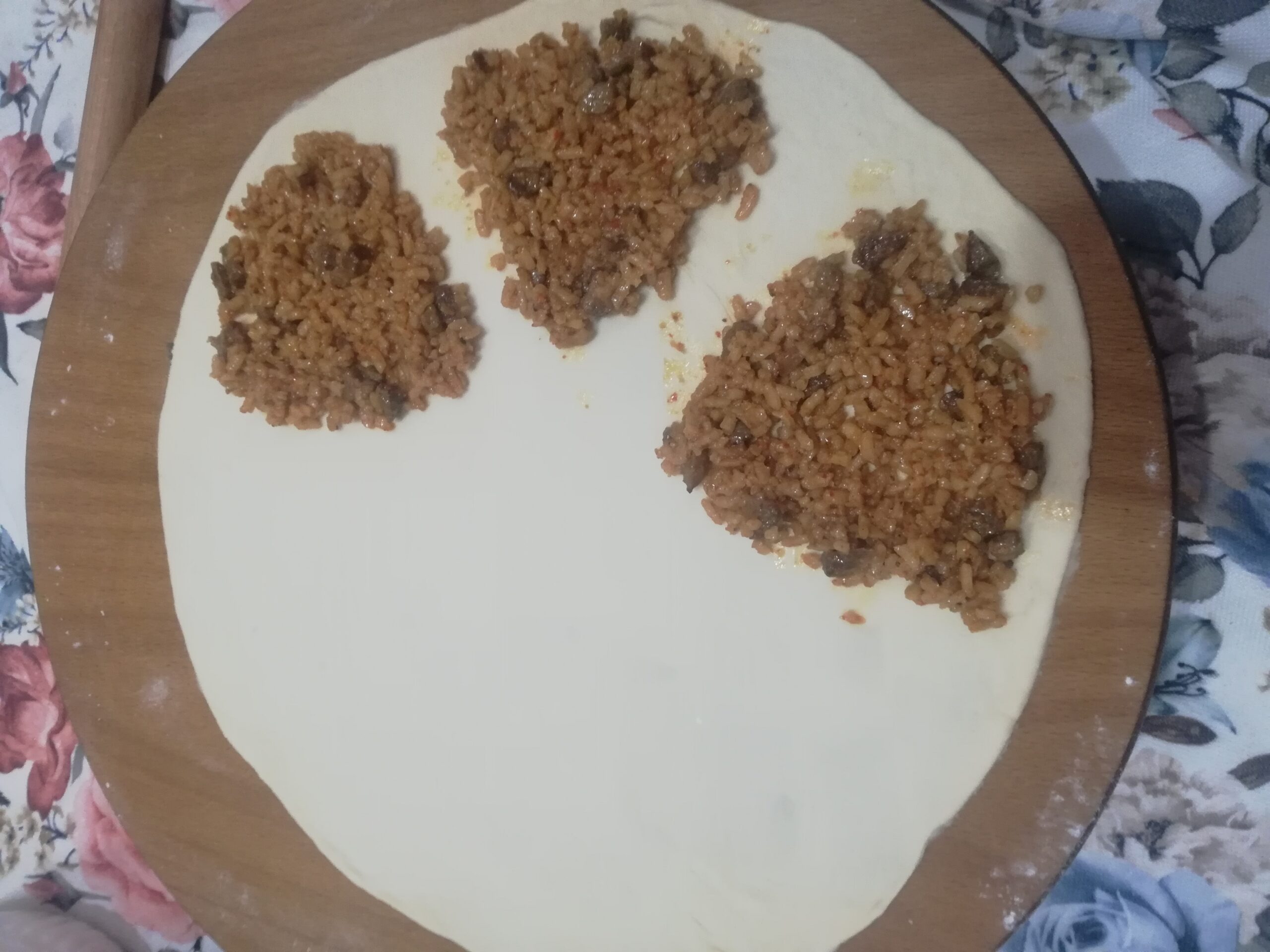 Üçgen Börek Çig Börek