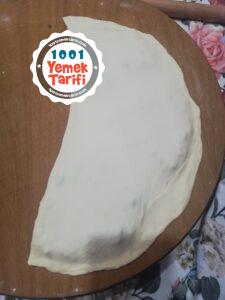 Üçgen Börek Çig Börek