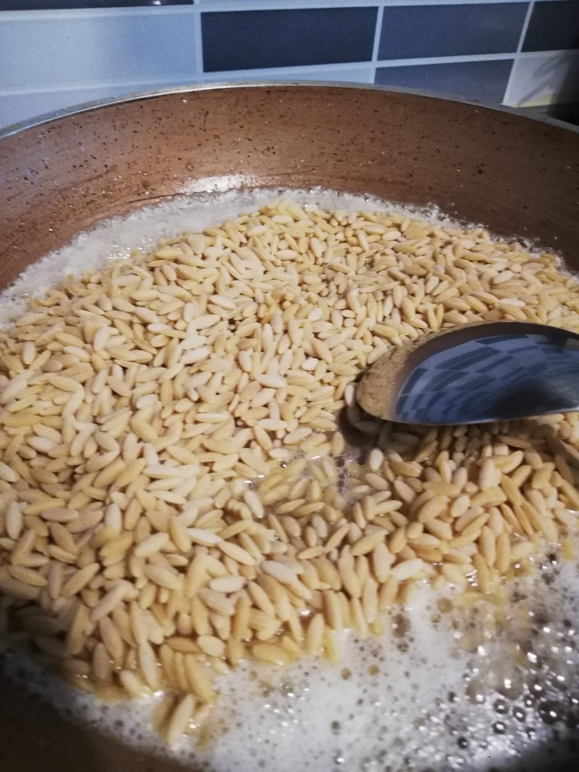 Arpa Şehriye Pilavı nasıl yapılır