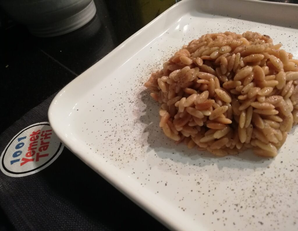 Arpa Şehriye Pilavı nasıl yapılır