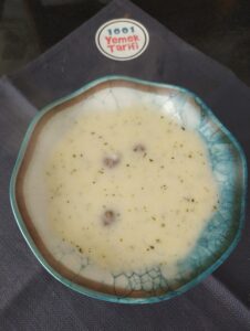Köfteli Yoğurt Çorbası Nasıl Yapılır