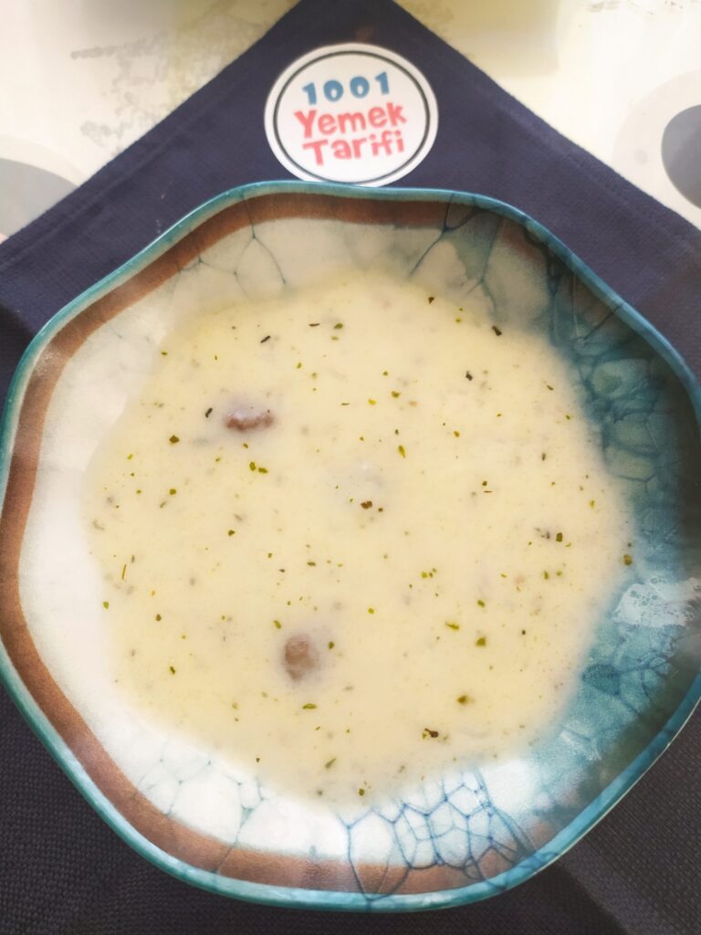Yoğurt Çorbası Nasıl Yapılır