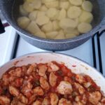 Güveçte Püreli Tavuk Sote Tarifi