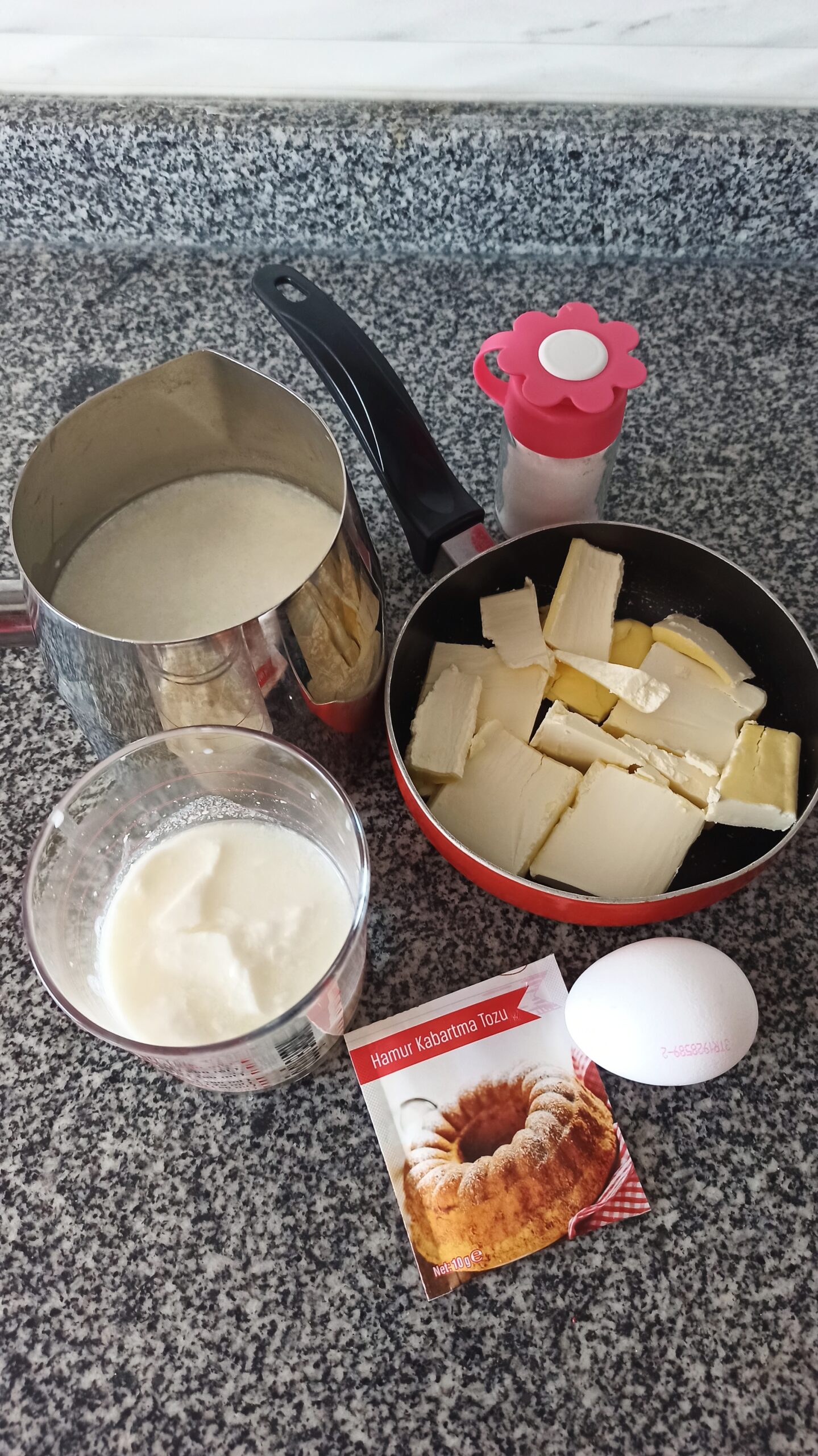 Saya Çöreği (Katmer Tadında)