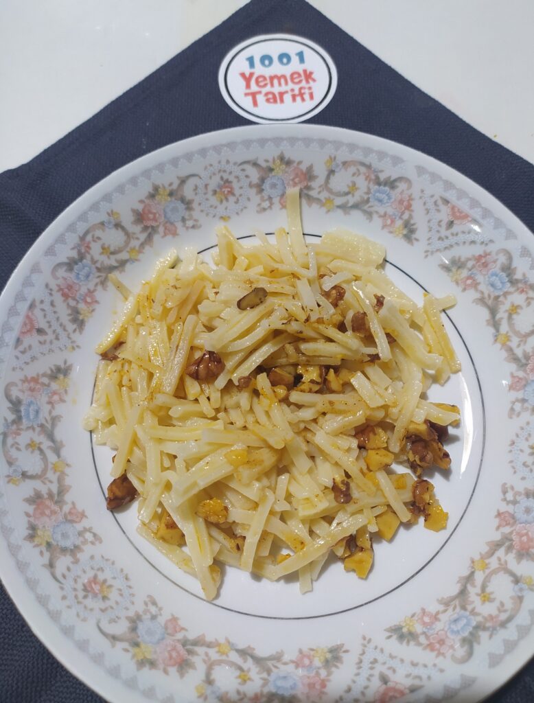 cevizli Erişte nasıl yapılır