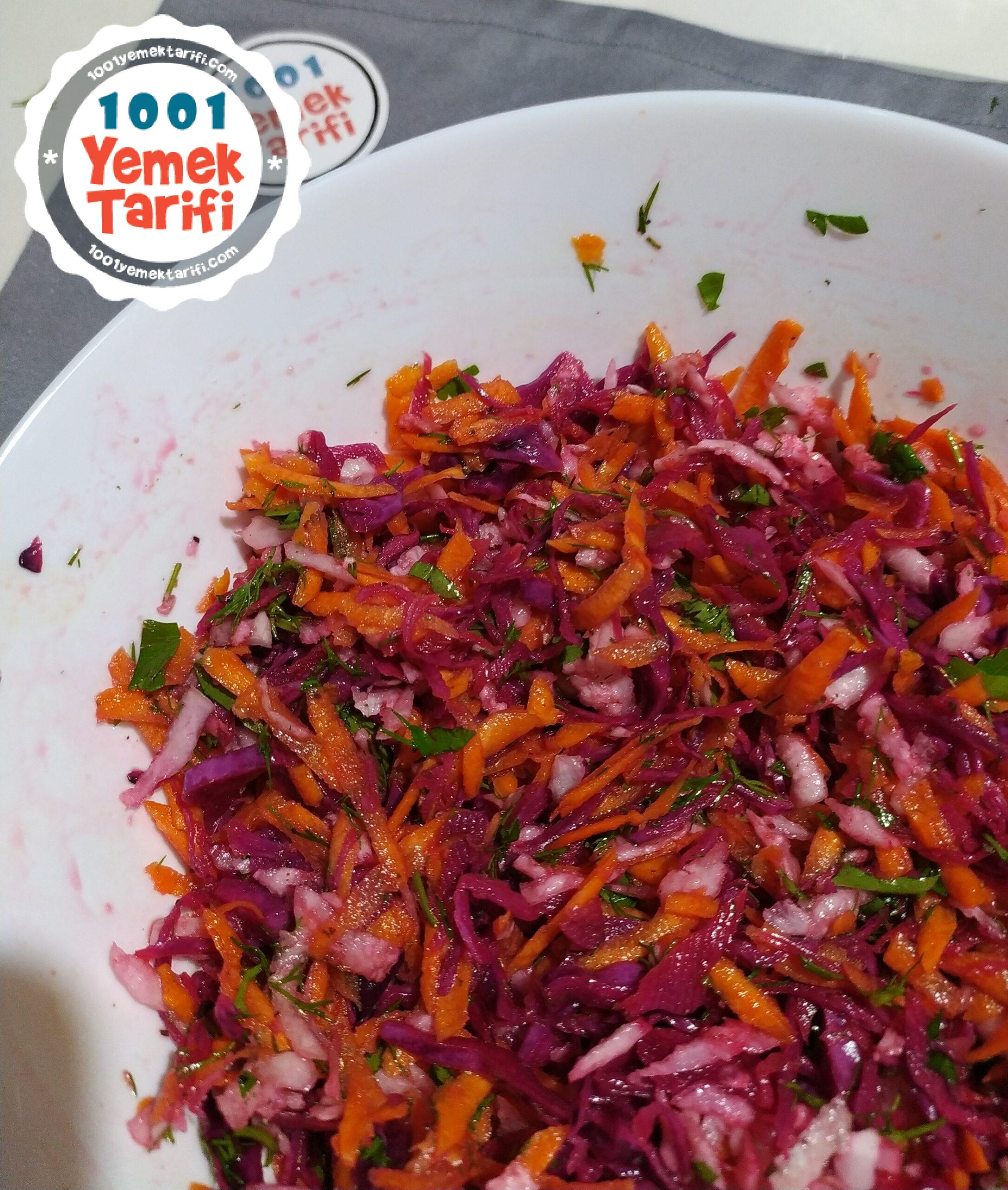 Havuçlu Turp Salatası