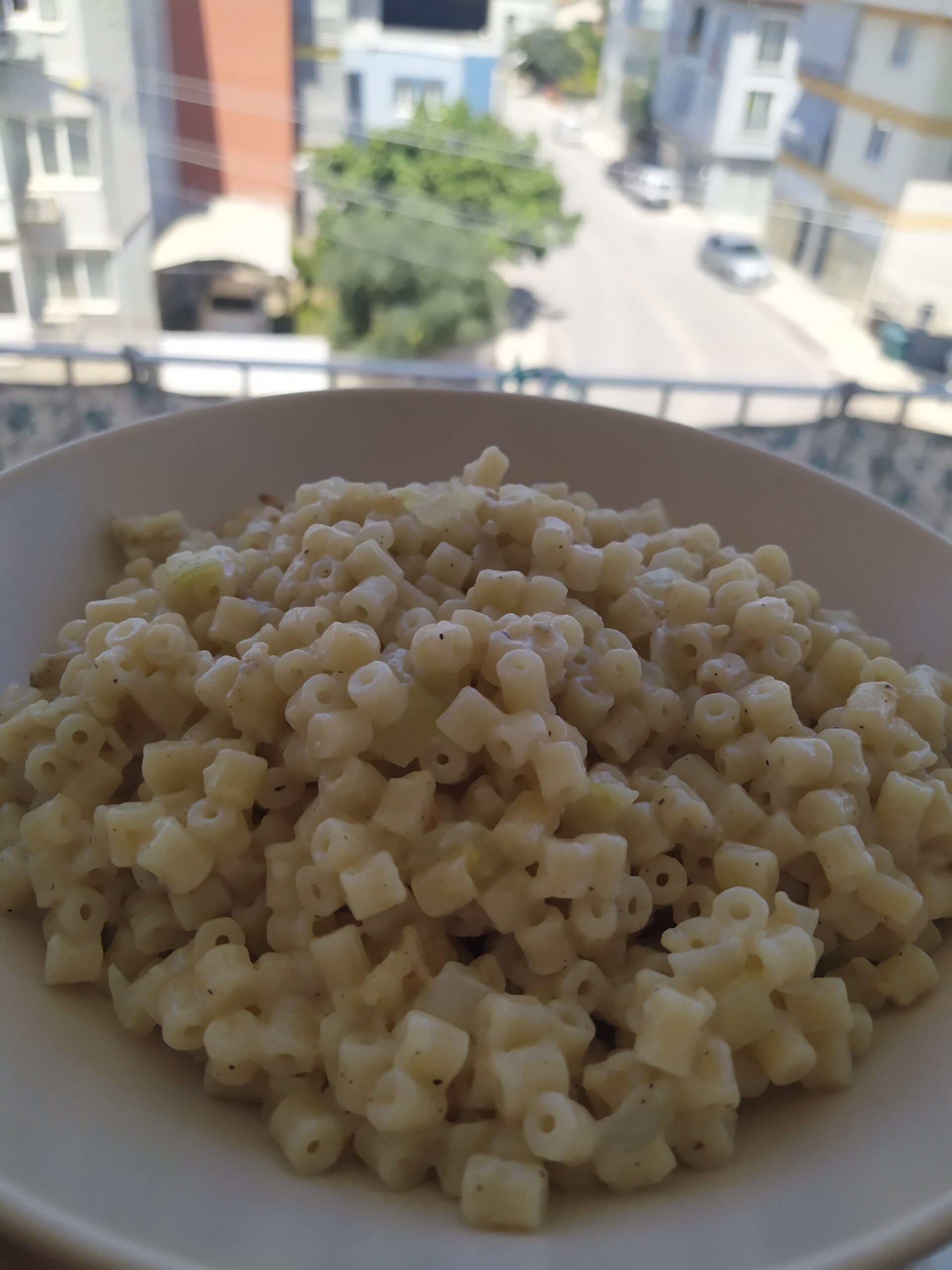 Kremalı Boncuk Makarna