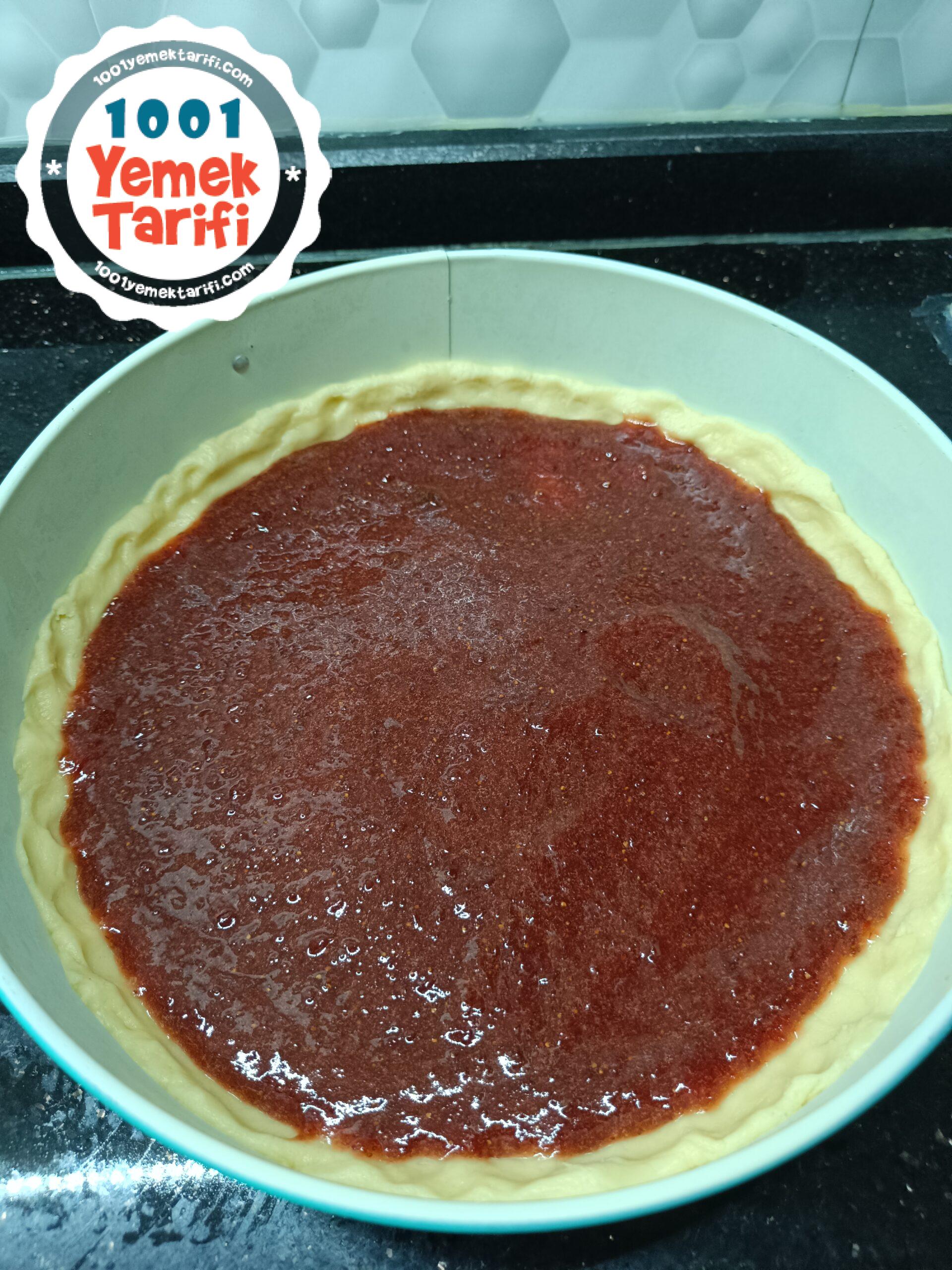 çilekli turta tarifi