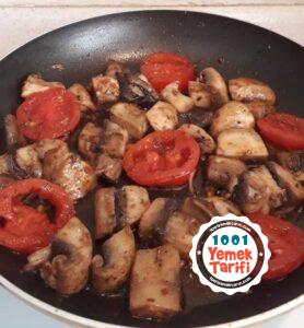 Kaşarlı mantarlı menemen tarifi