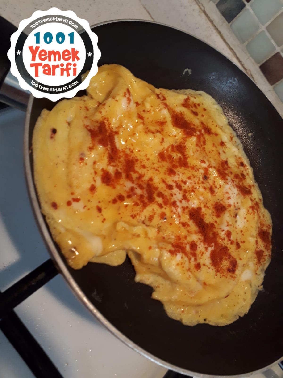 Kaşarlı Omlet
