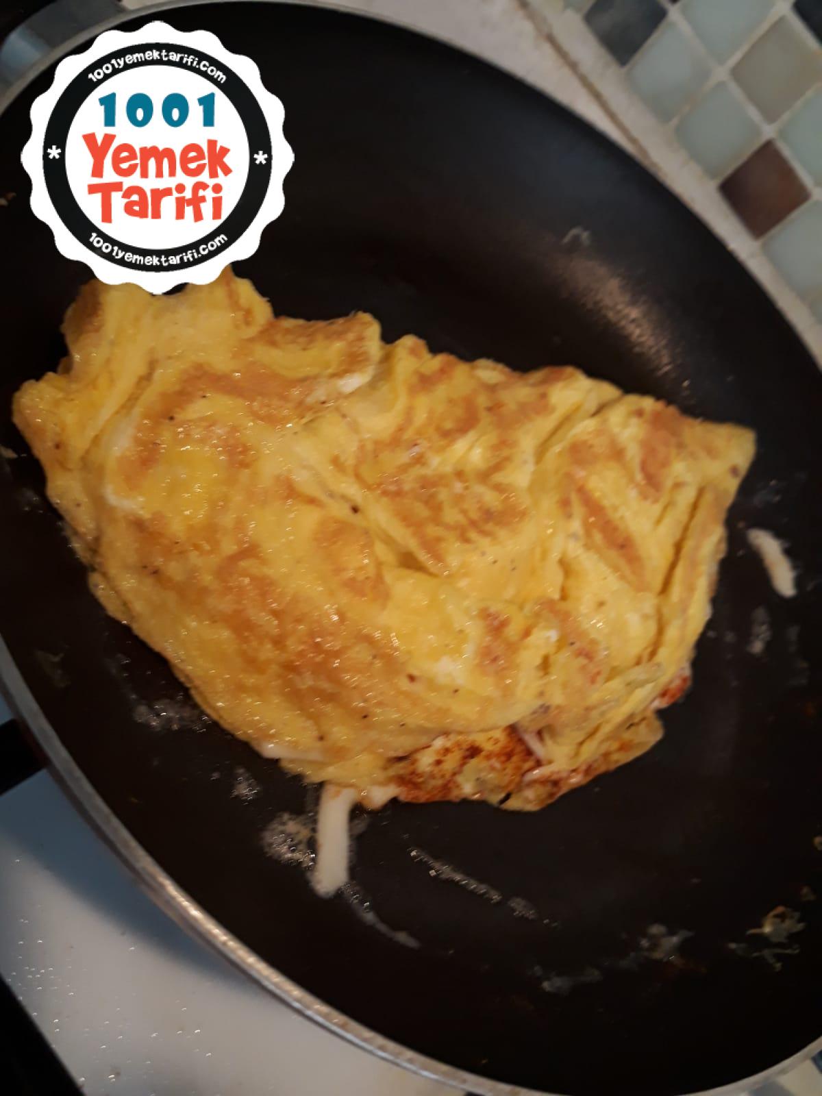 Kaşarlı Omlet