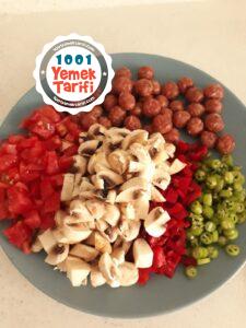 Köfte ve Mantar Soslu Makarna Tarifi