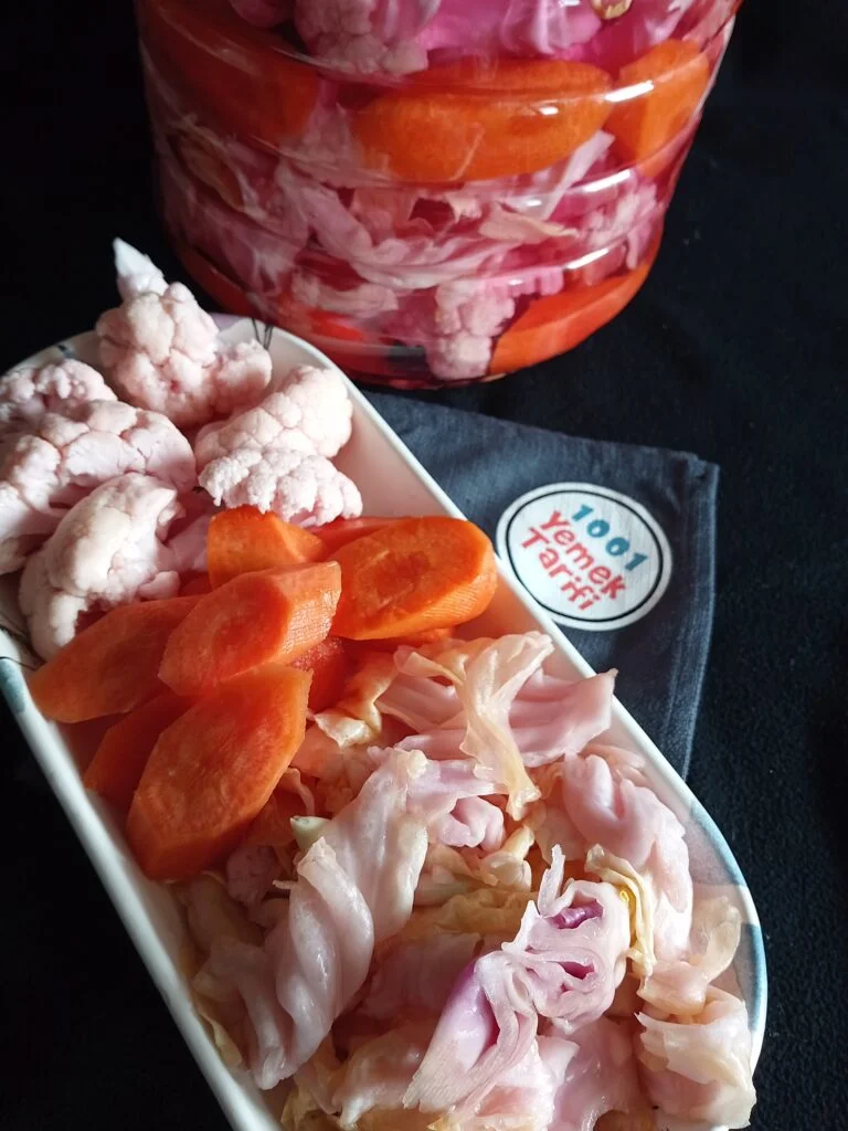 Karışık Turşu Tarifi