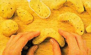 Nefis Ay Kurabiyesi Tarifi-kac kalori-kolay ev yapimi kurabiye tarifleri-pus noktasi-videolu-1001yemektarifi