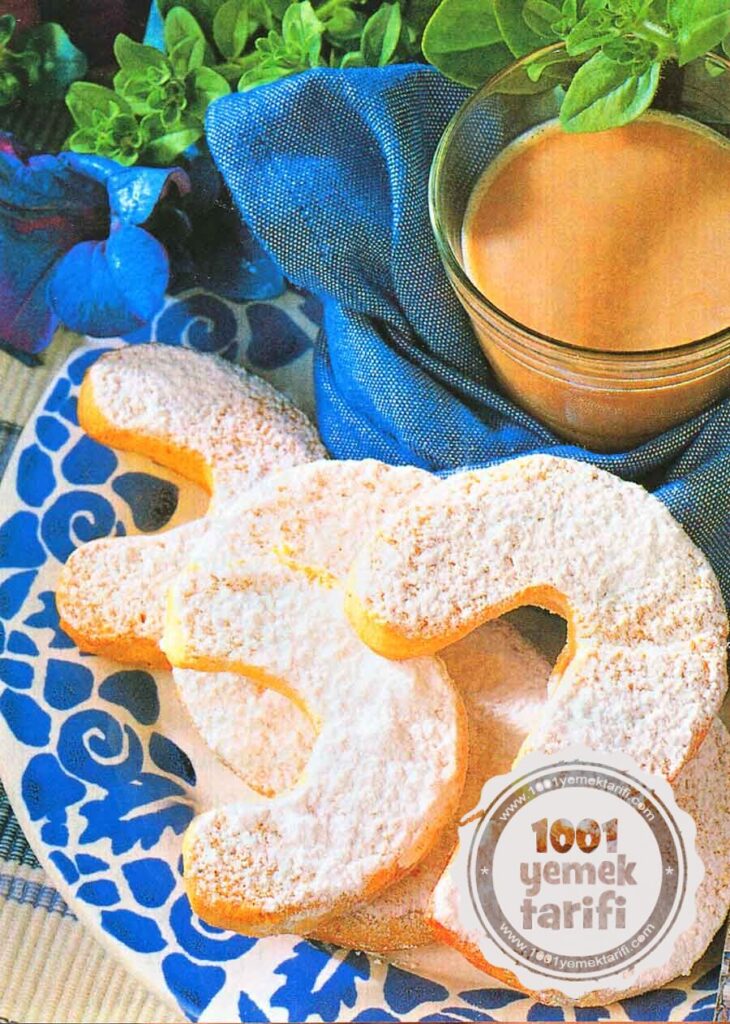 Nefis Ay Kurabiyesi Tarifi 1001YemekTarifi
