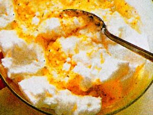 Nefis-Frambuazli-Sufle-Tarifi-kirmizi-Meyveli-Sufle-yspimi-kac-kalori-videolu-kolay-pratik-ev-yapimi-tarifleri-2