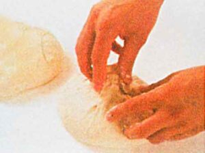 Nefis Peynirli corek Tarifi peynirli pisi nasil yapilir yapimi-yapilisi 1001yemektarifi-resimli fotografli