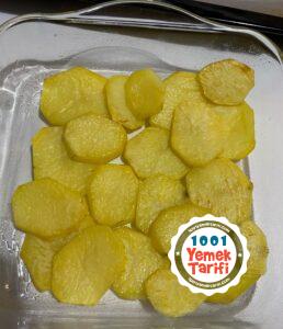 Patates ve Patlıcanlı Karışık Oturtma Tarifi