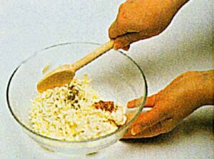 Peynirli-Pogaca-Tarifi-Nefis-Kolay-Mayasiz-Pogaca-Yapimi-nasil-yapilir-kac-kalori