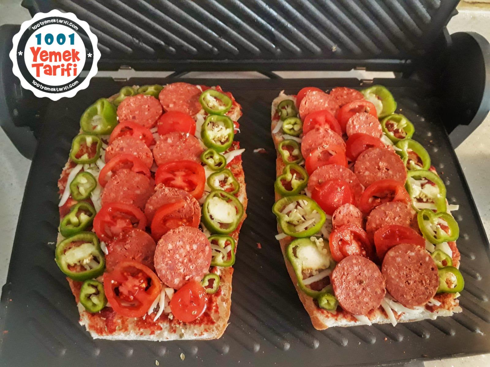 Pizza Tost Tarifi