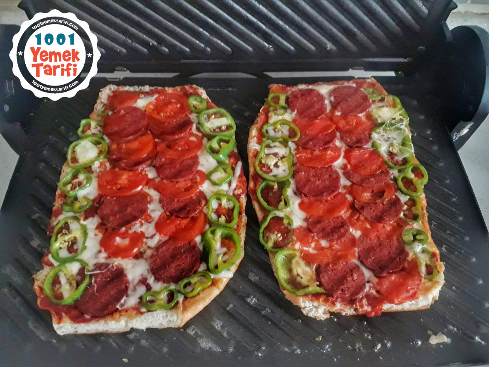 Pizza Tost Tarifi