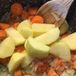 Portakalli Kereviz Yemegi Tarifi-nasil yapilir-kac kalori-3