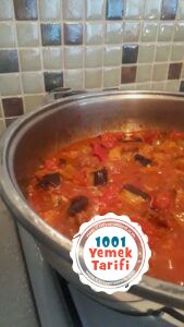 Tencerede sulu Kofteli Patlican Yemegi-1001yemektarifi