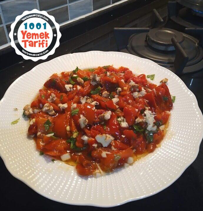 Köz Biber Salatası Tarifi